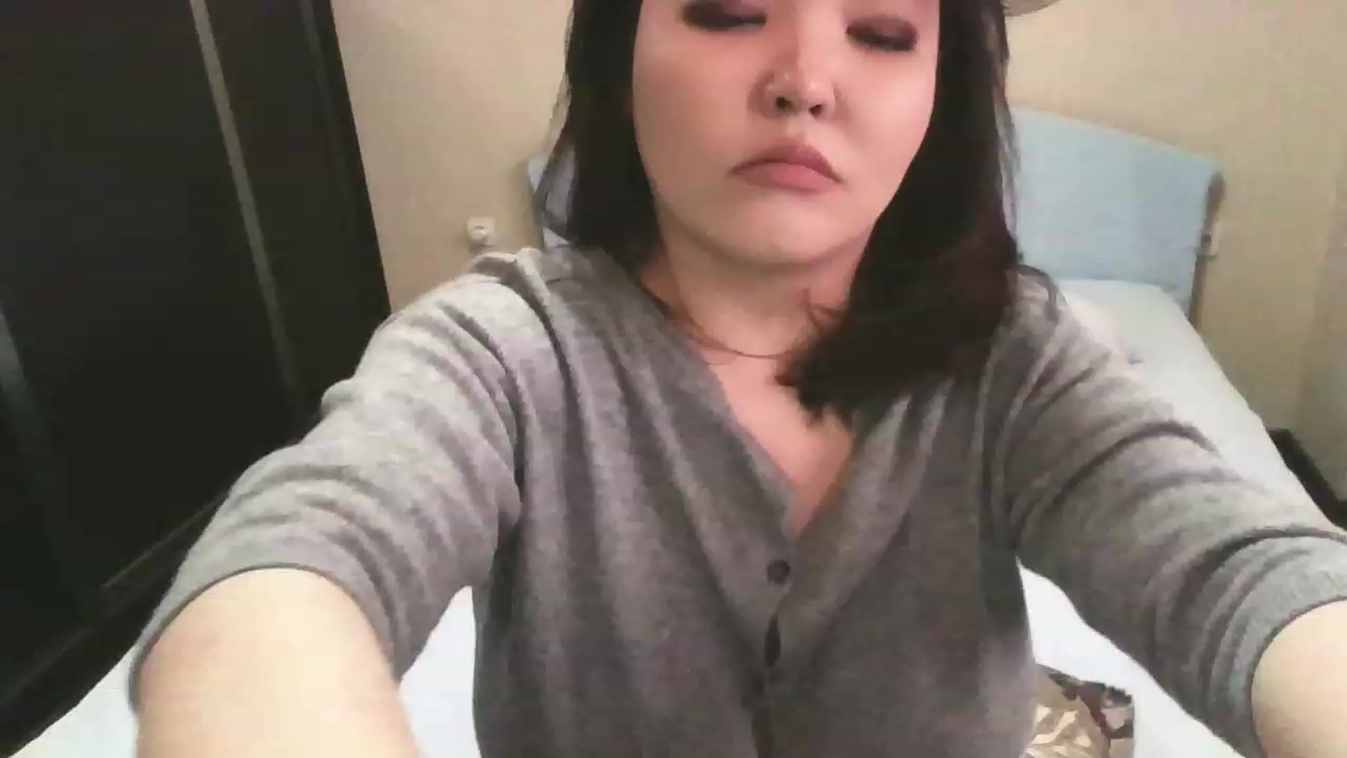 Gallery image thumbnail from MaiChubbyFace's myfreecams stream on, 03/03/2023, 08:02 image 2 of 20