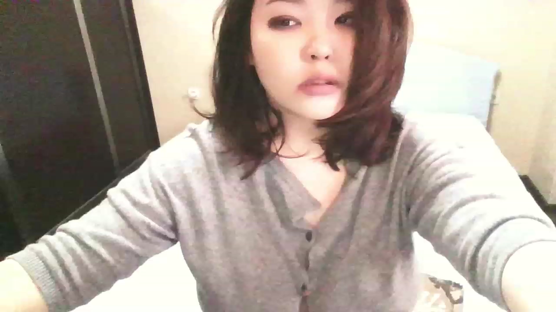 Gallery image thumbnail from MaiChubbyFace's myfreecams stream on, 03/03/2023, 08:02 image 7 of 20