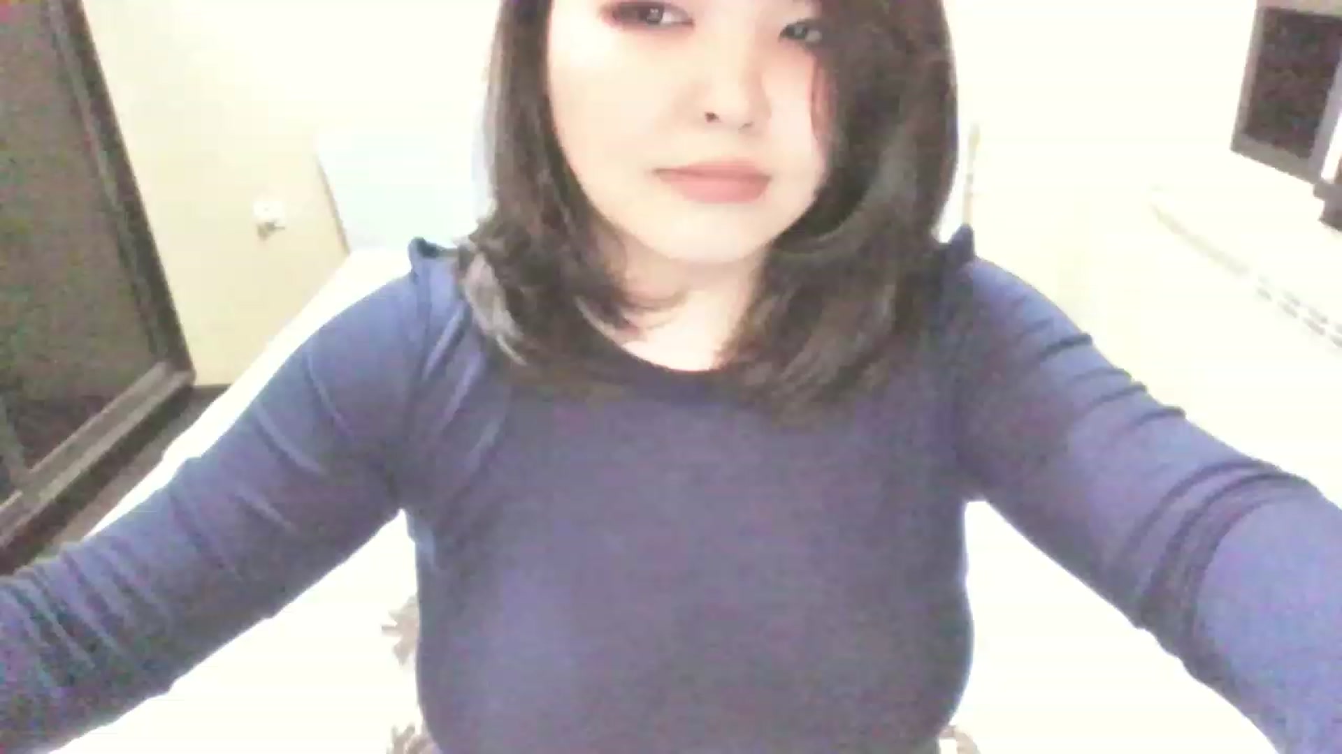 Gallery image thumbnail from MaiChubbyFace's myfreecams stream on, 03/05/2023, 13:07 image 4 of 20