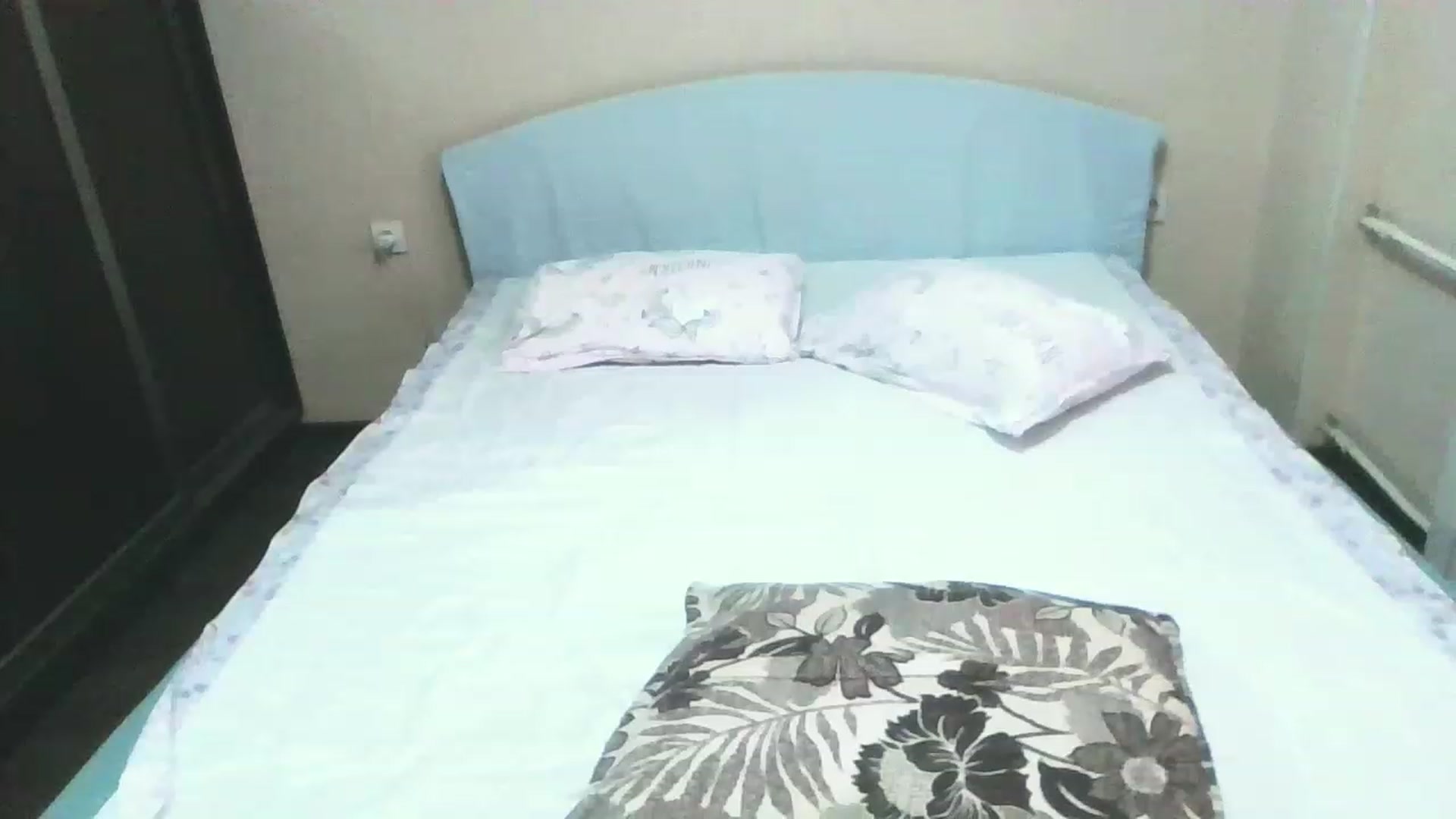 Gallery image thumbnail from MaiChubbyFace's myfreecams stream on, 03/08/2023, 06:56 image 7 of 20
