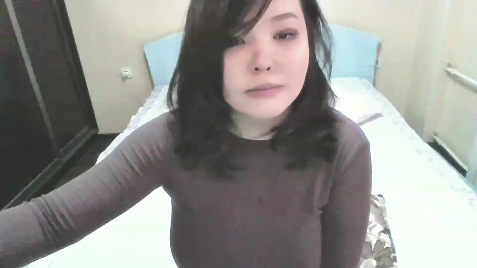 Gallery image thumbnail from MaiChubbyFace's myfreecams stream on, 03/08/2023, 06:56 image 3 of 20