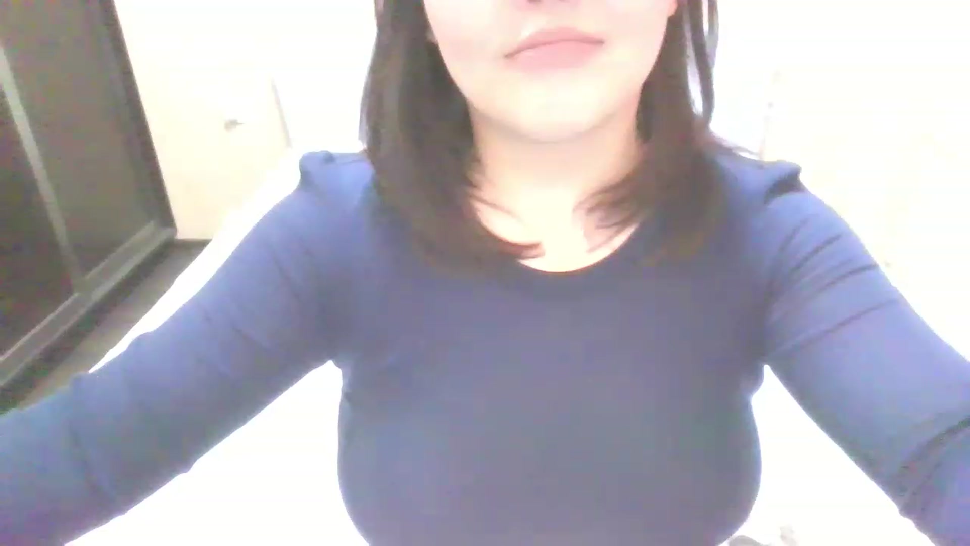 Gallery image thumbnail from MaiChubbyFace's myfreecams stream on, 03/12/2023, 08:14 image 15 of 20