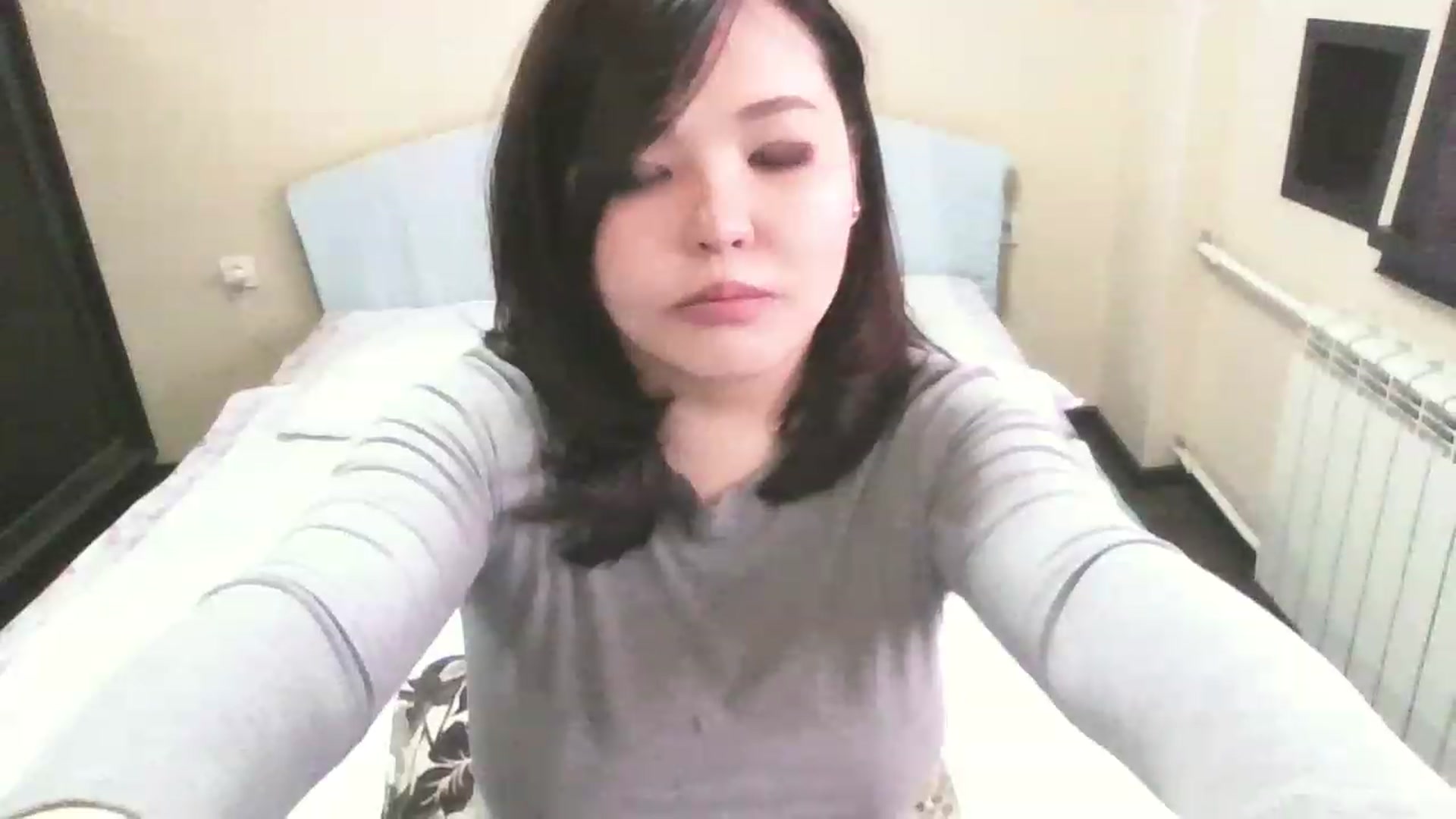 Gallery image thumbnail from MaiChubbyFace's myfreecams stream on, 03/15/2023, 07:21 image 10 of 20