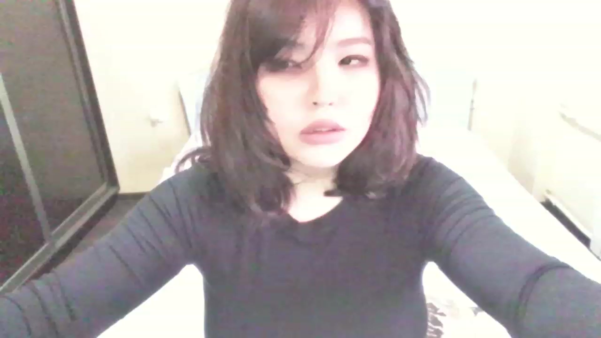 Gallery image thumbnail from MaiChubbyFace's myfreecams stream on, 03/20/2023, 07:14 image 5 of 20