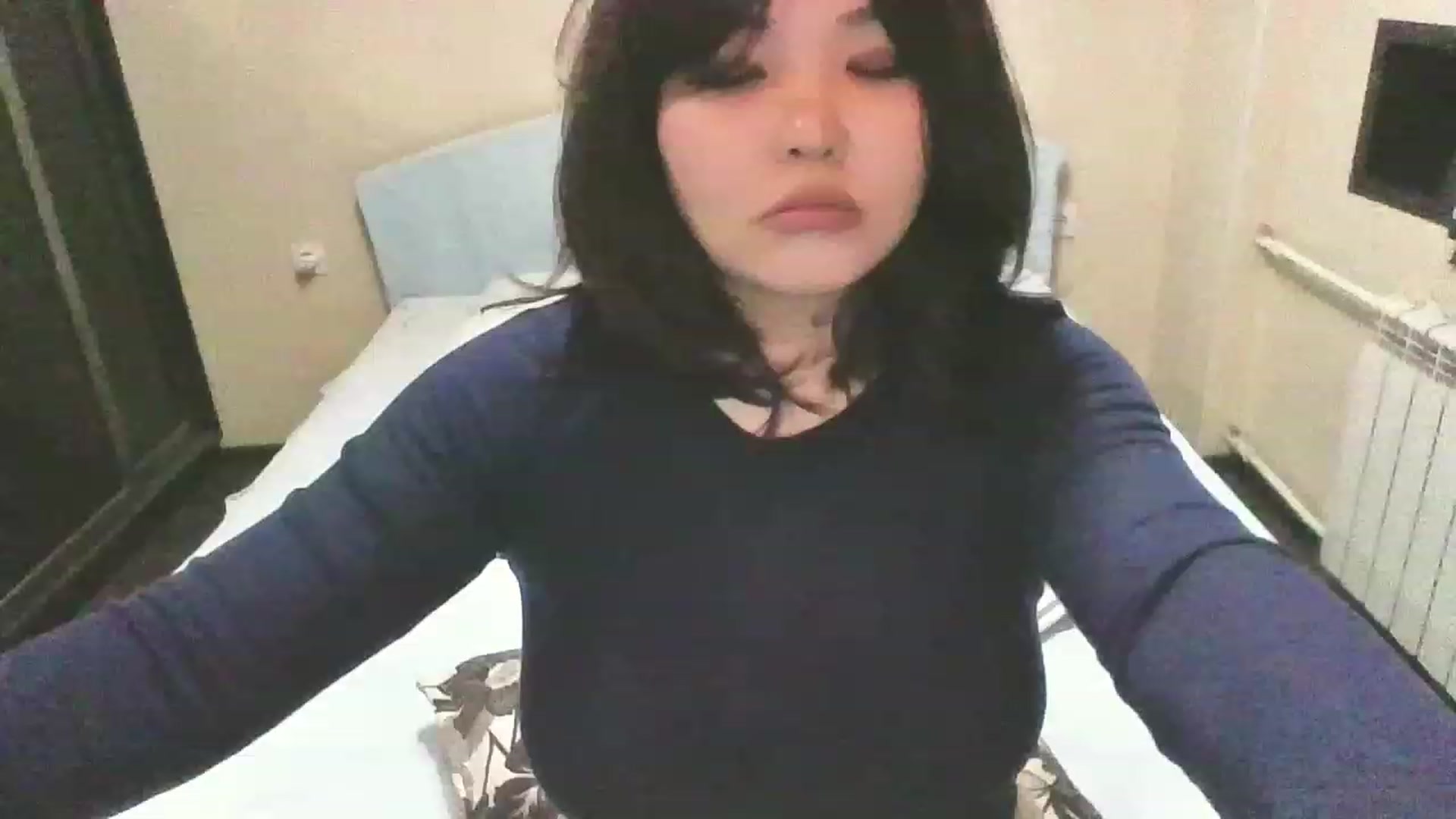 Gallery image thumbnail from MaiChubbyFace's myfreecams stream on, 03/28/2023, 15:41 image 6 of 20