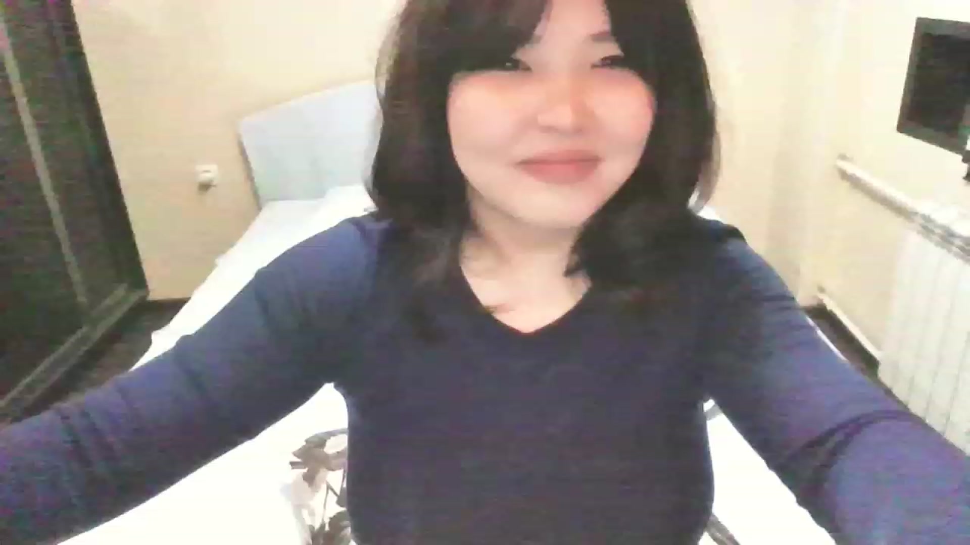 Gallery image thumbnail from MaiChubbyFace's myfreecams stream on, 03/28/2023, 15:41 image 19 of 20