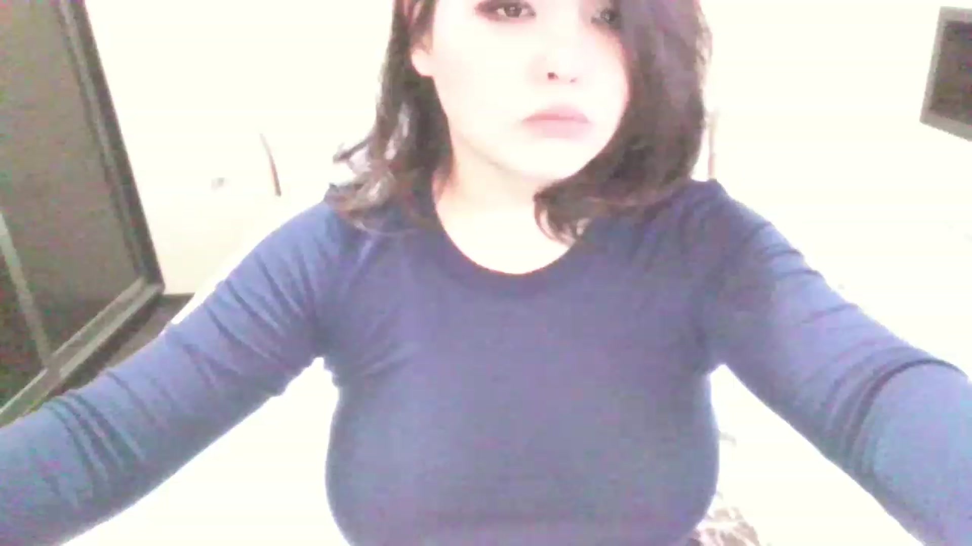 Gallery image thumbnail from MaiChubbyFace's myfreecams stream on, 04/02/2023, 12:16 image 18 of 20