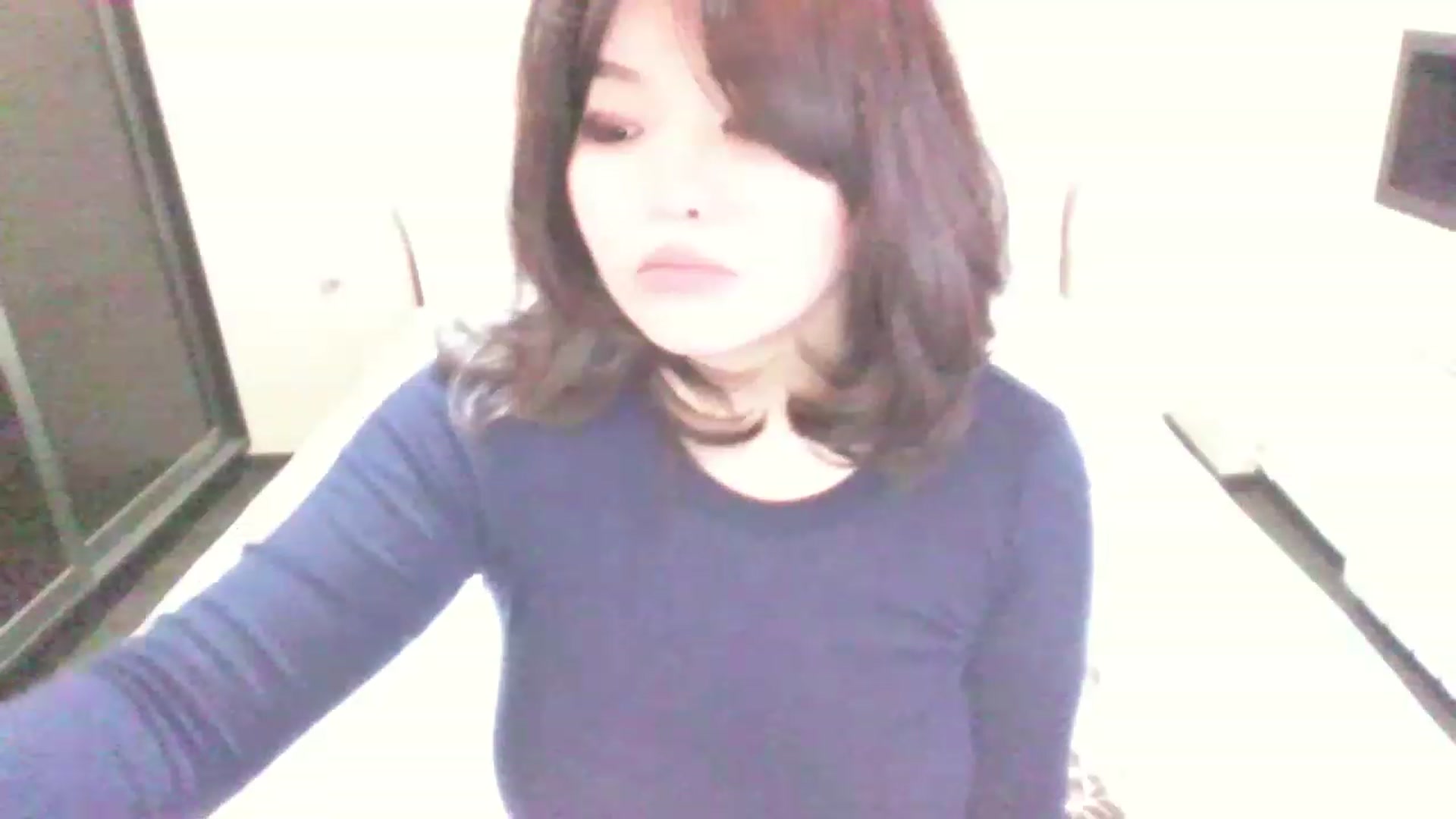 Gallery image thumbnail from MaiChubbyFace's myfreecams stream on, 04/02/2023, 12:16 image 3 of 20