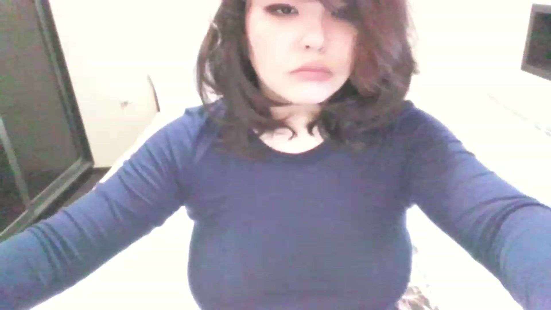 Gallery image thumbnail from MaiChubbyFace's myfreecams stream on, 04/02/2023, 12:16 image 17 of 20