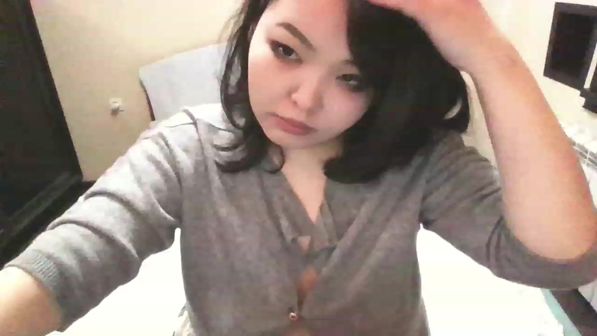 Gallery image thumbnail from MaiChubbyFace's myfreecams stream on, 04/02/2023, 23:05 image 19 of 20