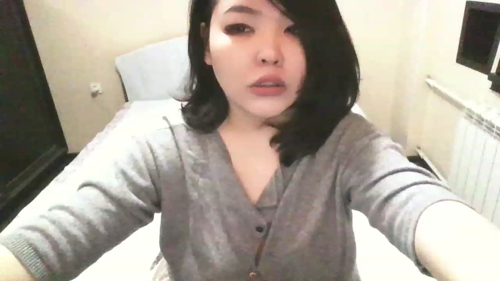 Gallery image thumbnail from MaiChubbyFace's myfreecams stream on, 04/02/2023, 23:05 image 3 of 20