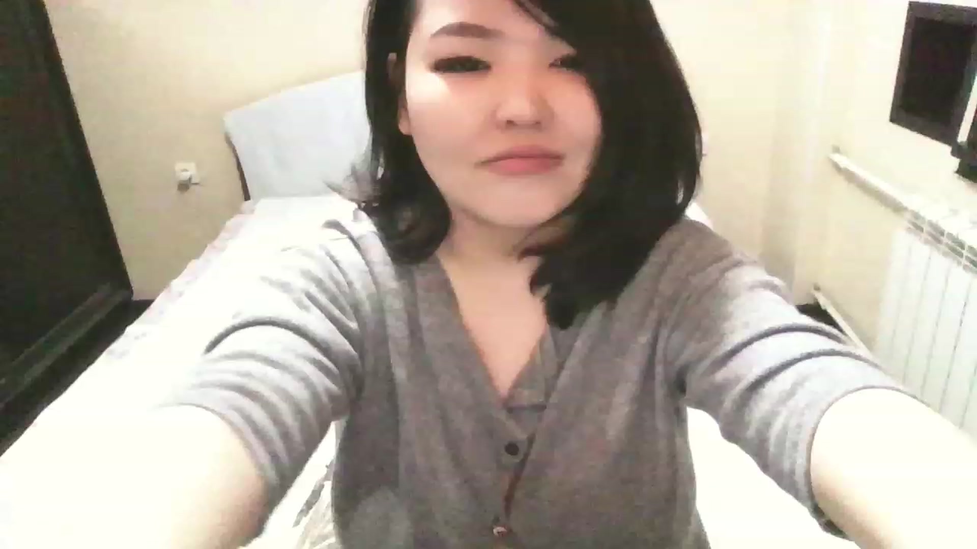 Gallery image thumbnail from MaiChubbyFace's myfreecams stream on, 04/02/2023, 23:05 image 2 of 20