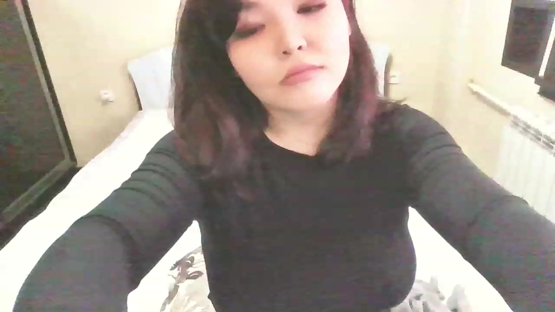 Gallery image thumbnail from MaiChubbyFace's myfreecams stream on, 04/03/2023, 06:19 image 6 of 20