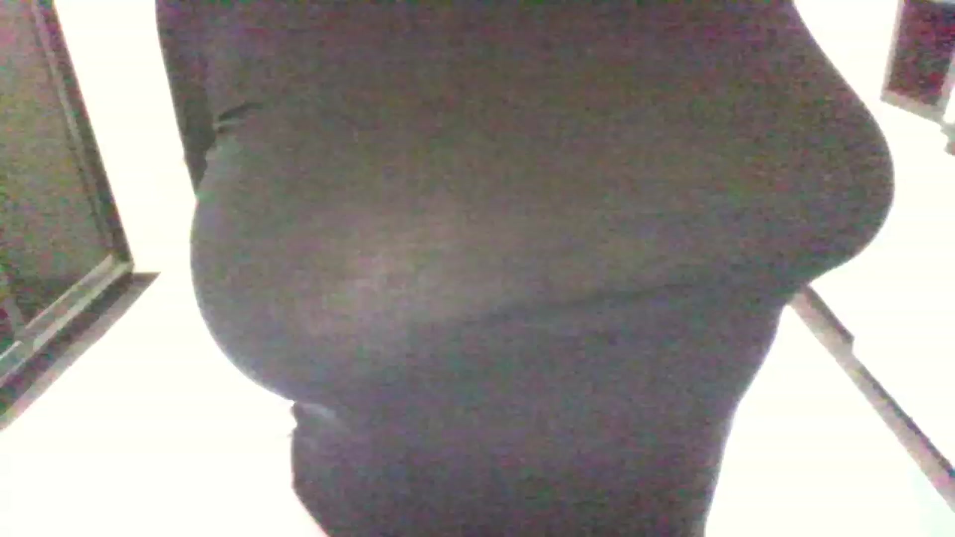 Gallery image thumbnail from MaiChubbyFace's myfreecams stream on, 04/23/2023, 18:32 image 17 of 20