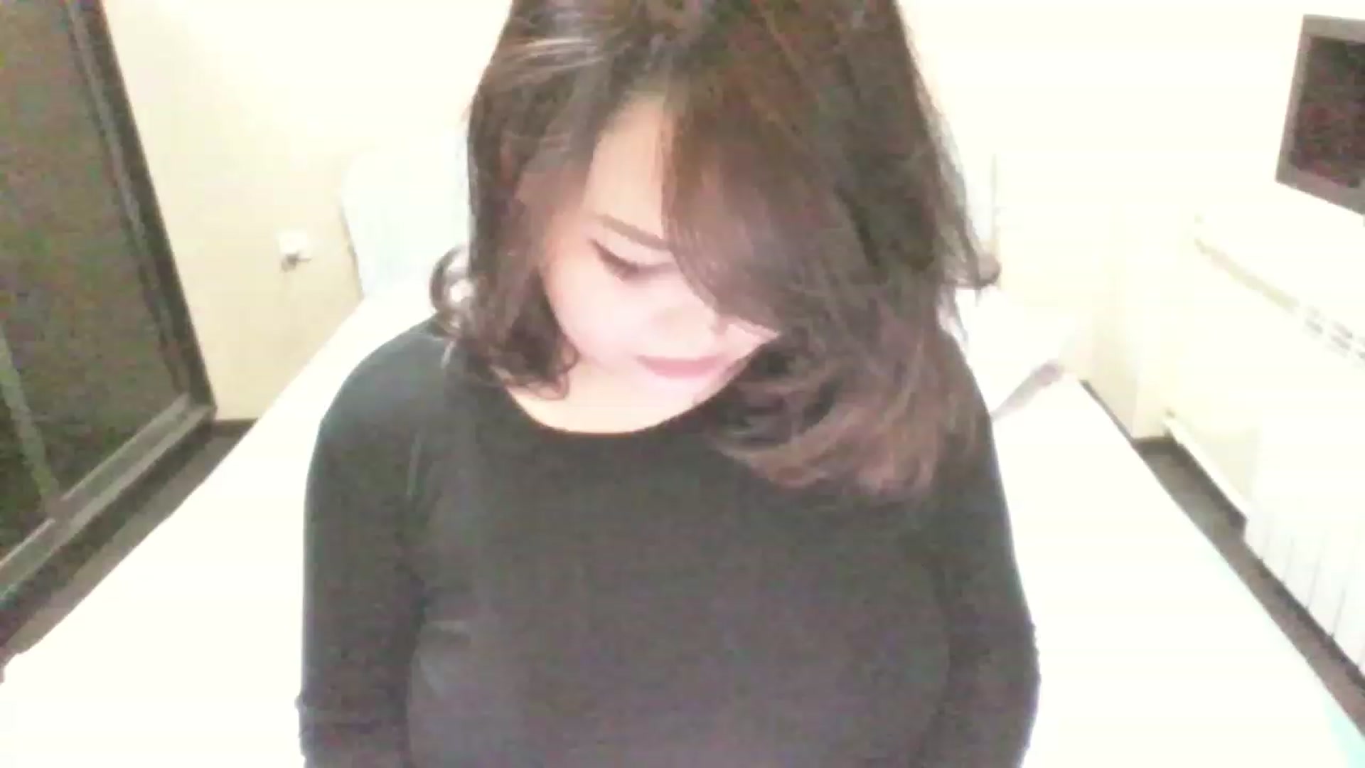 Gallery image thumbnail from MaiChubbyFace's myfreecams stream on, 04/23/2023, 18:32 image 6 of 20