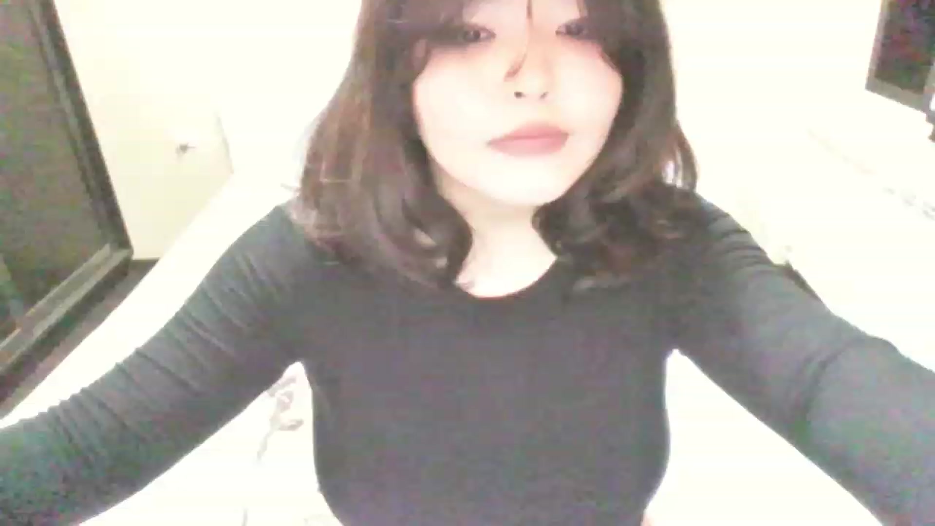 Gallery image thumbnail from MaiChubbyFace's myfreecams stream on, 04/23/2023, 18:32 image 20 of 20