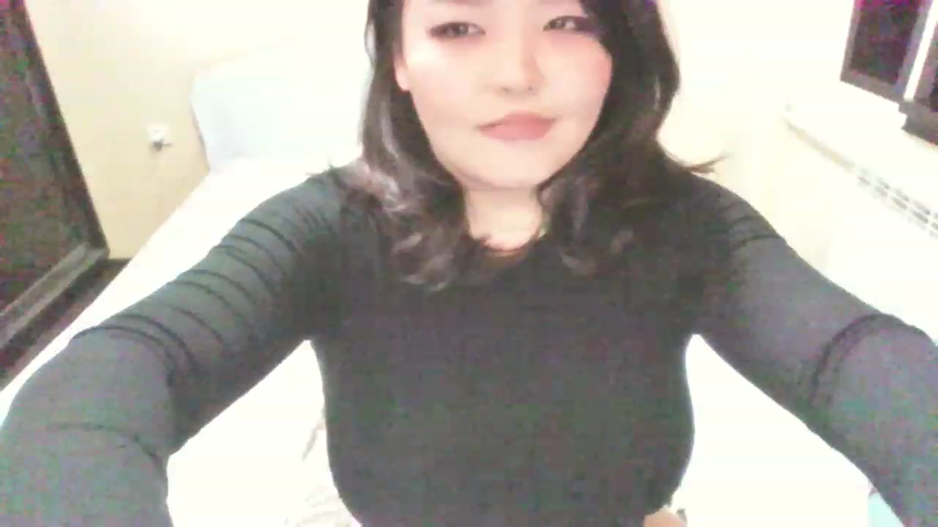 Gallery image thumbnail from MaiChubbyFace's myfreecams stream on, 04/23/2023, 19:04 image 11 of 20