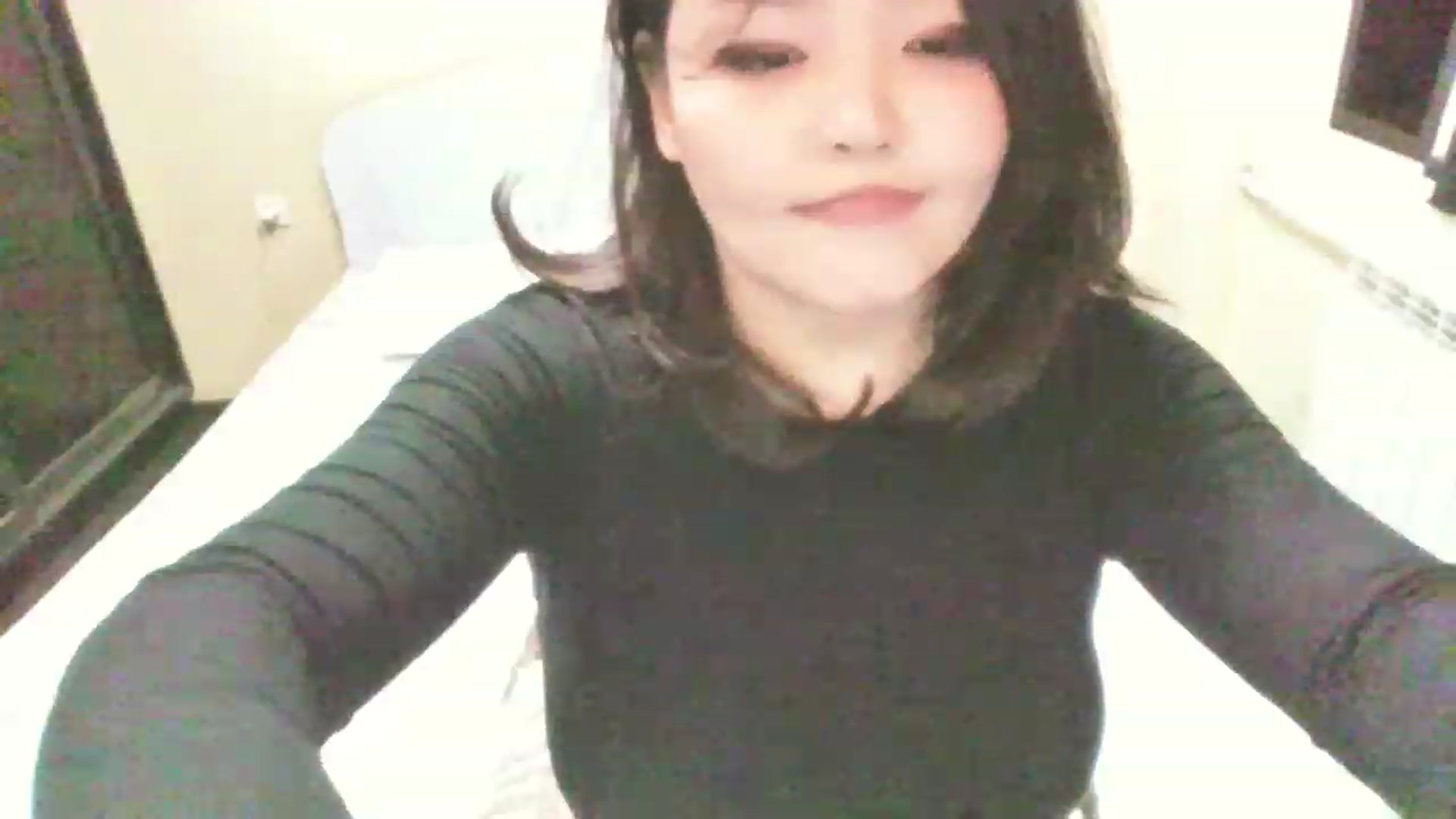 Gallery image thumbnail from MaiChubbyFace's myfreecams stream on, 04/23/2023, 19:04 image 7 of 20