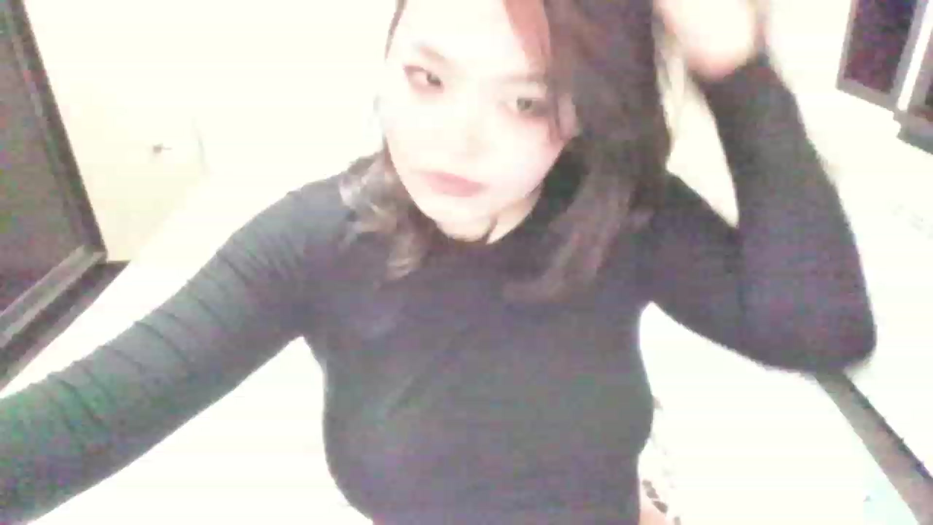 Gallery image thumbnail from MaiChubbyFace's myfreecams stream on, 04/23/2023, 19:04 image 12 of 20
