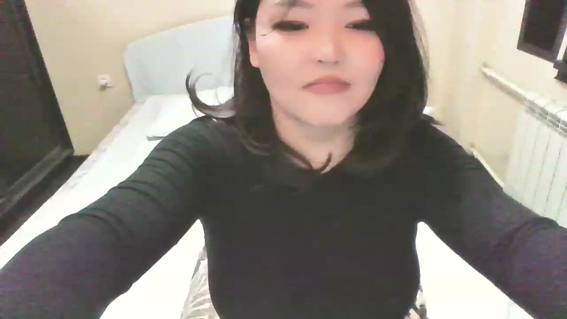 Gallery image thumbnail from MaiChubbyFace's myfreecams stream on, 04/23/2023, 19:04 image 8 of 20