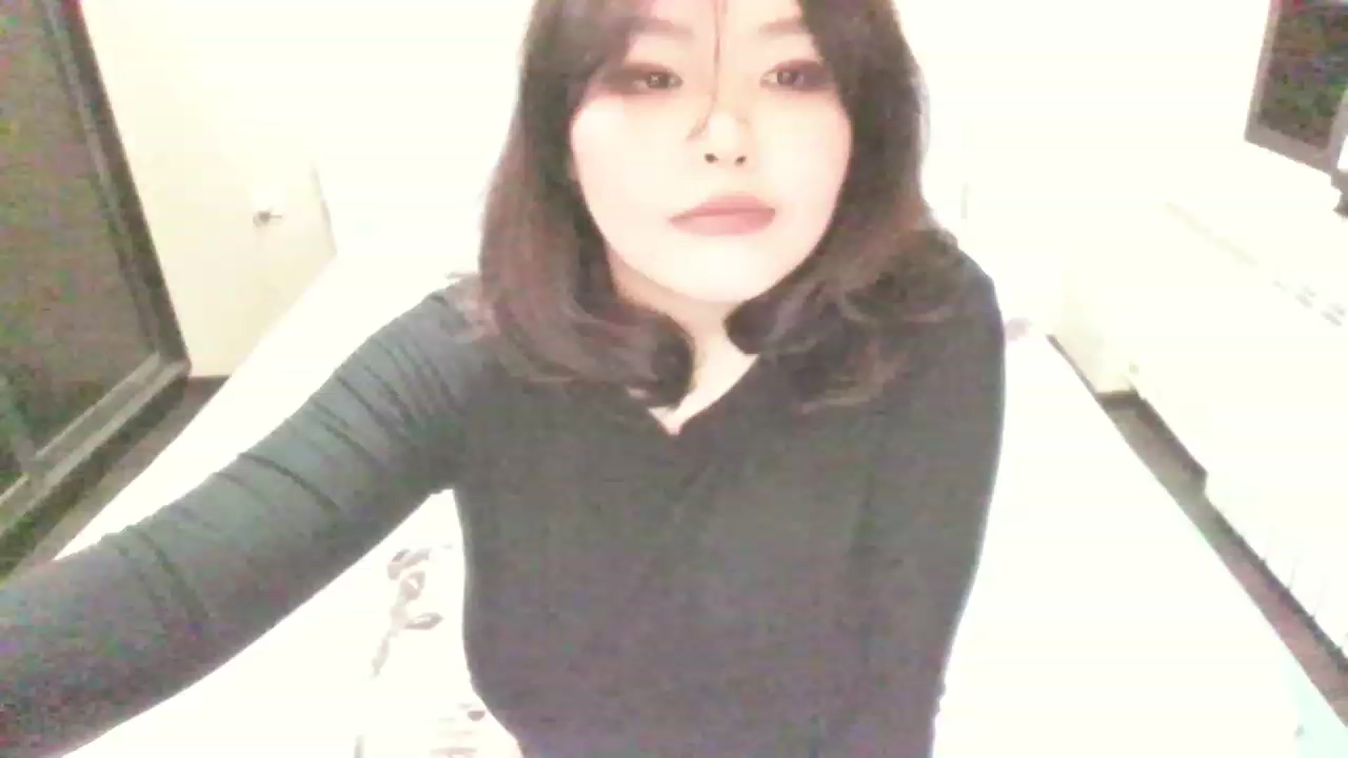 Gallery image thumbnail from MaiChubbyFace's myfreecams stream on, 04/23/2023, 19:04 image 1 of 20