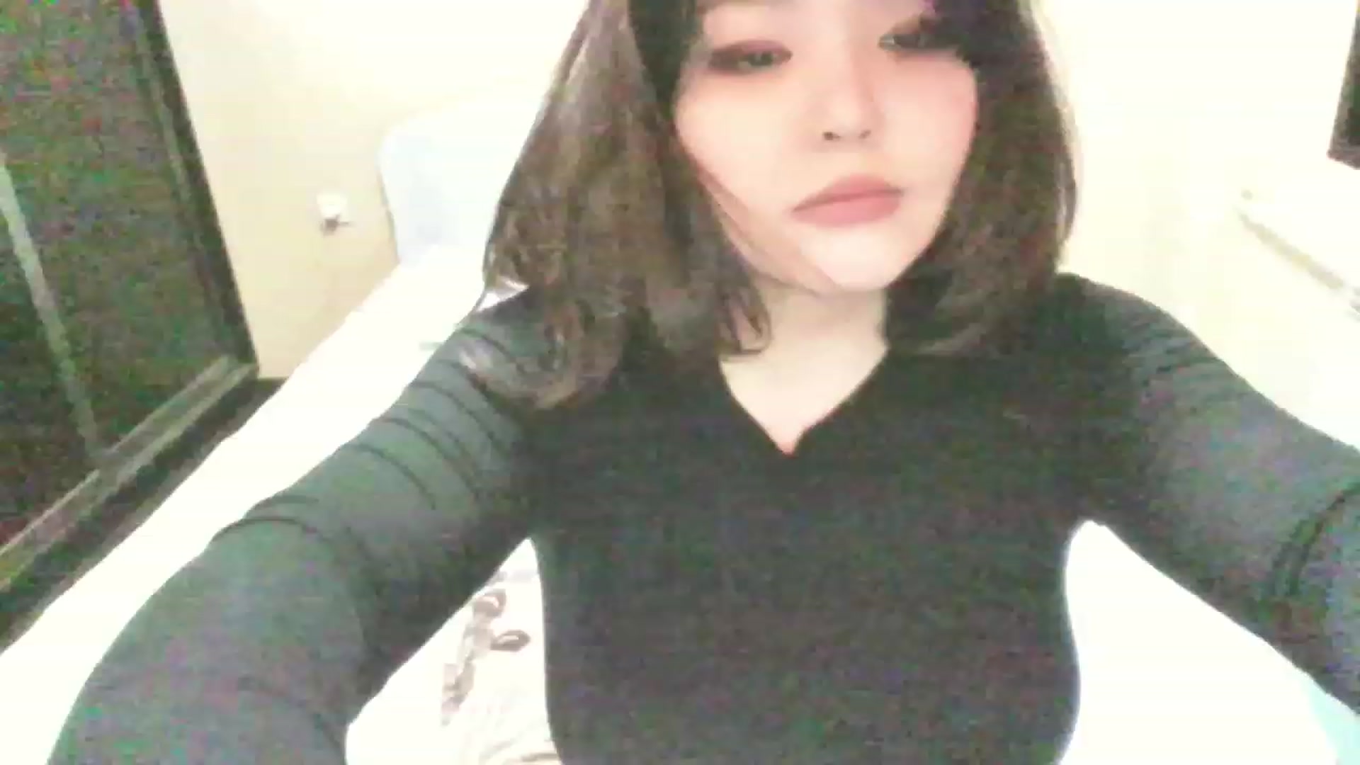 Gallery image thumbnail from MaiChubbyFace's myfreecams stream on, 04/23/2023, 20:22 image 8 of 20