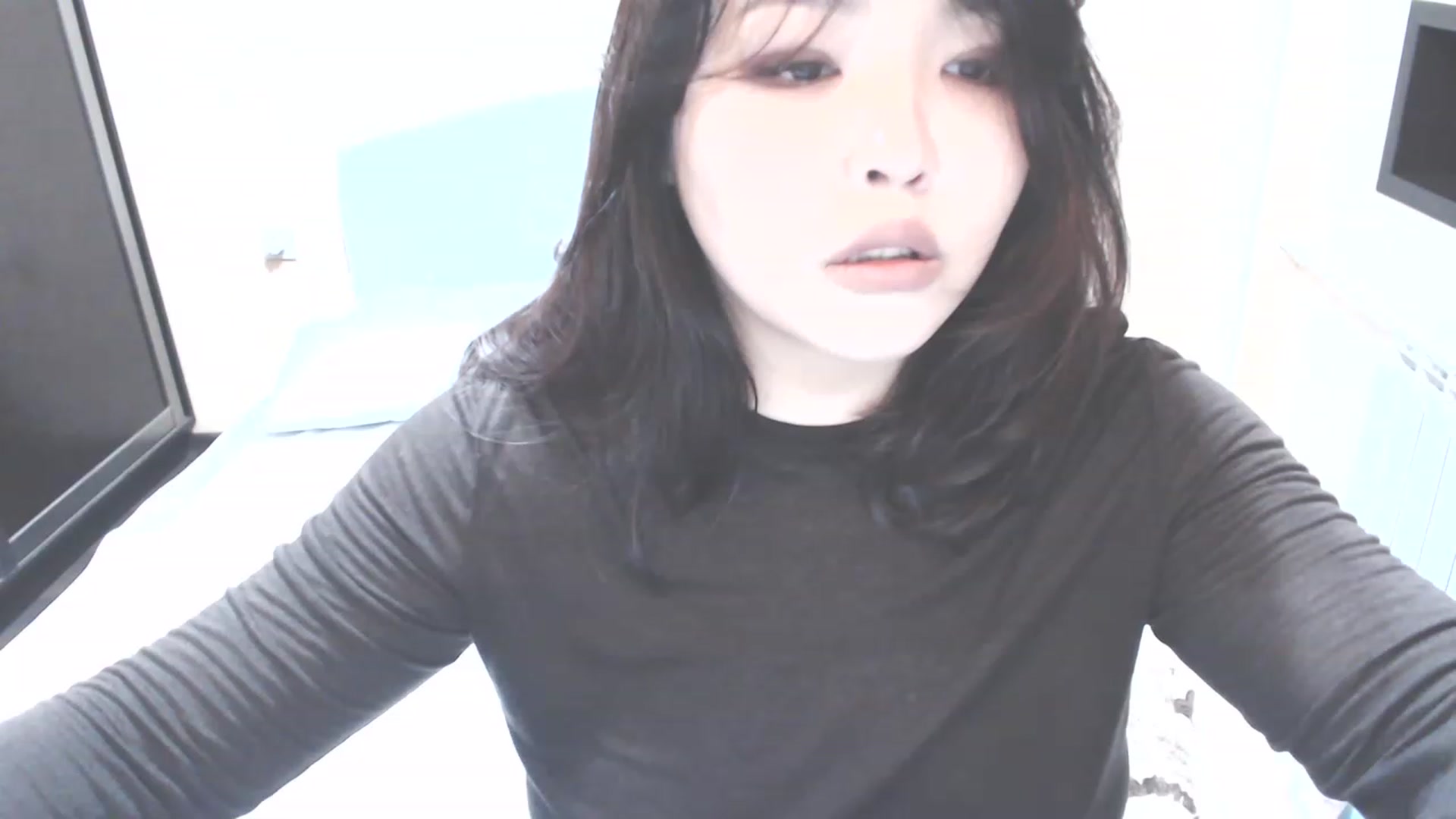 Gallery image thumbnail from MaiChubbyFace's myfreecams stream on, 04/30/2023, 13:51 image 12 of 20