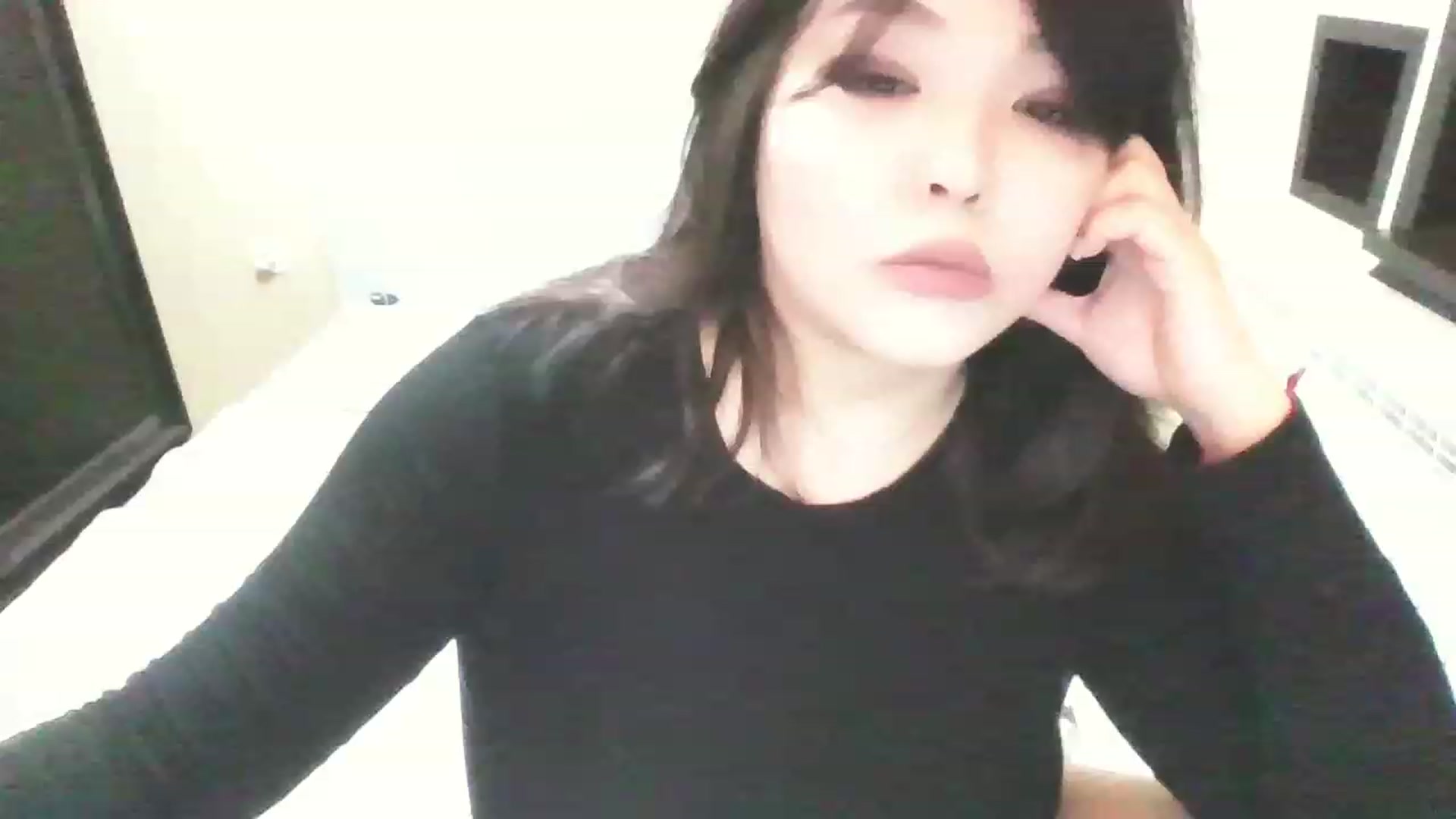 Gallery image thumbnail from MaiChubbyFace's myfreecams stream on, 04/30/2023, 19:28 image 3 of 20