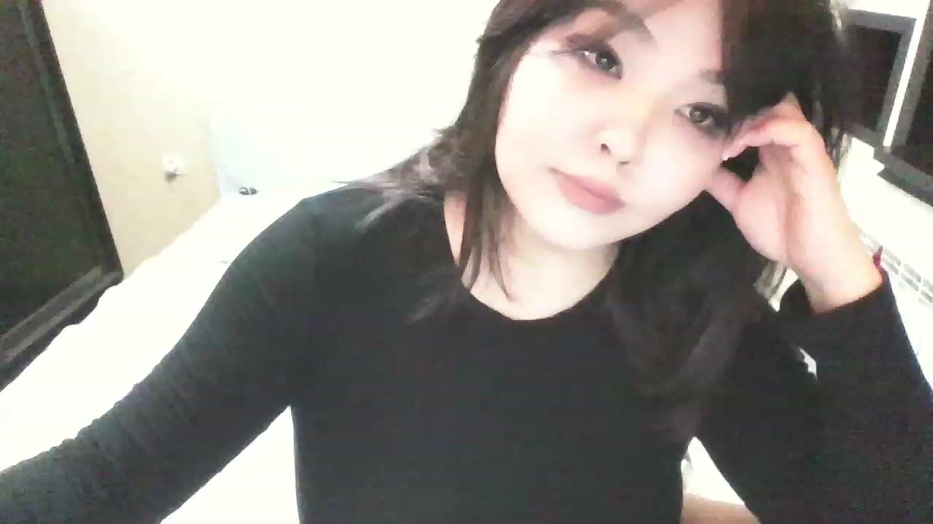 Gallery image thumbnail from MaiChubbyFace's myfreecams stream on, 04/30/2023, 19:28 image 5 of 20