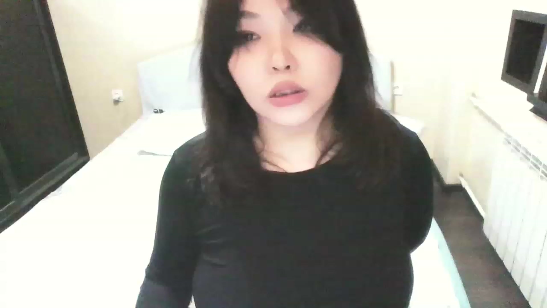 Gallery image thumbnail from MaiChubbyFace's myfreecams stream on, 04/30/2023, 20:57 image 1 of 20