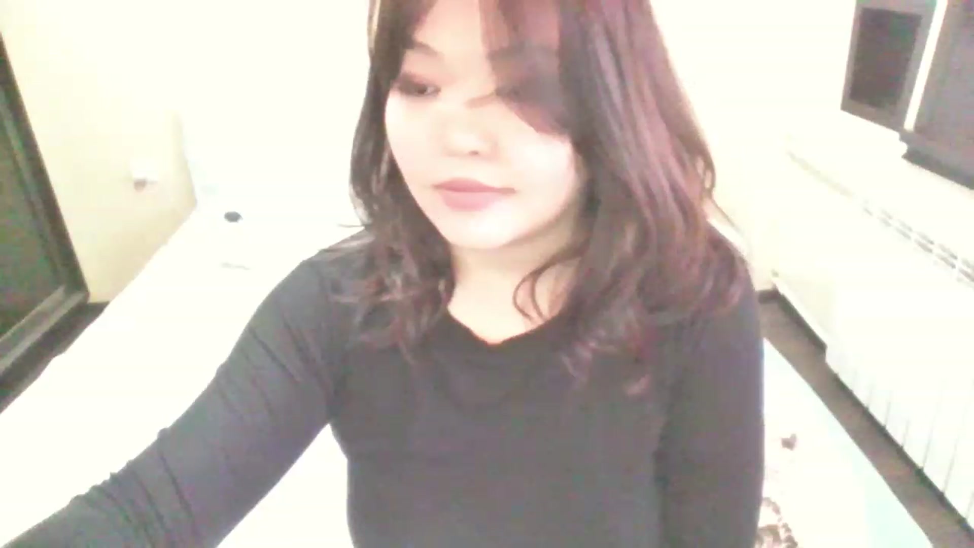 Gallery image thumbnail from MaiChubbyFace's myfreecams stream on, 05/01/2023, 06:22 image 19 of 20
