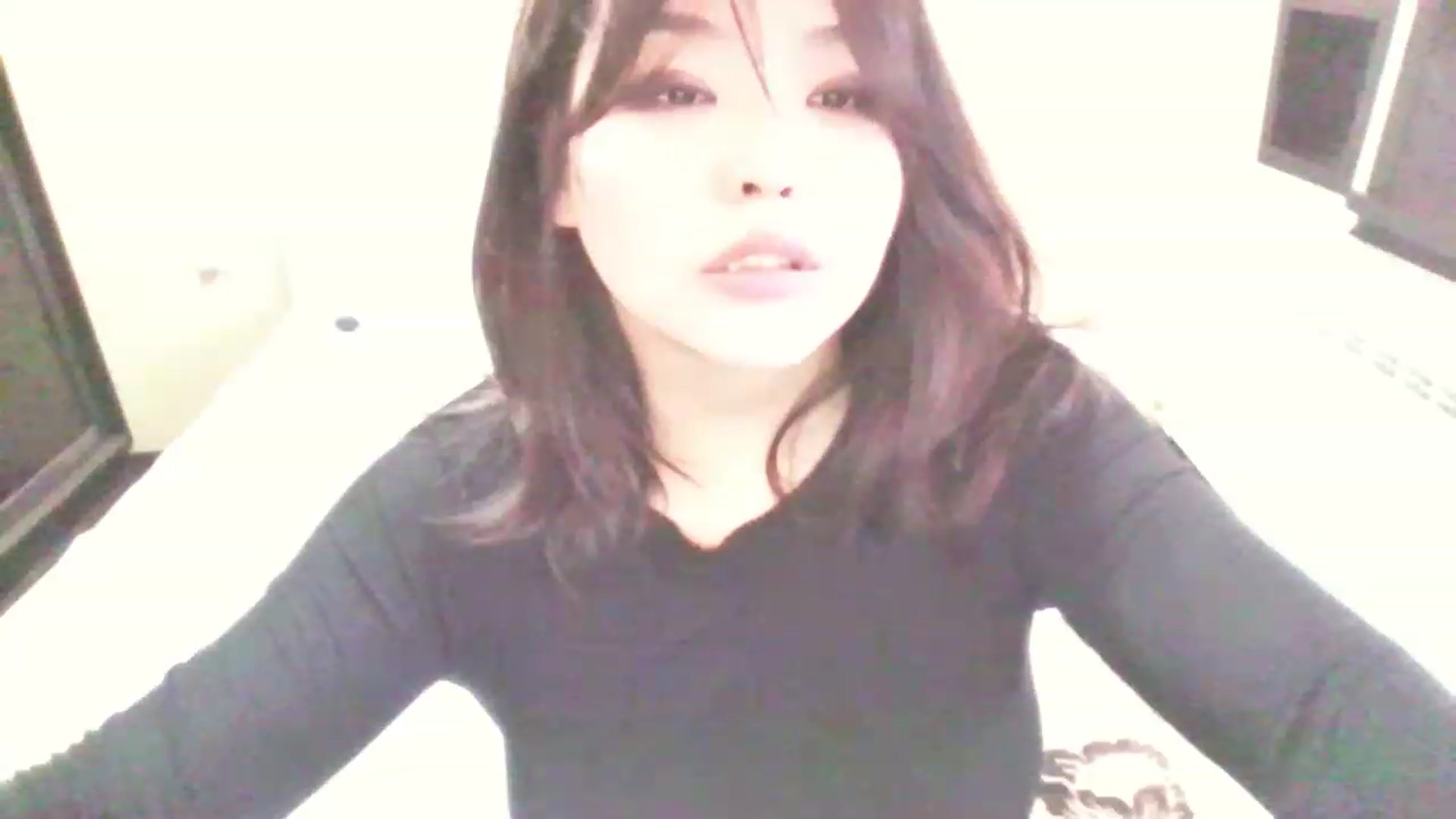 Gallery image thumbnail from MaiChubbyFace's myfreecams stream on, 05/01/2023, 06:22 image 18 of 20