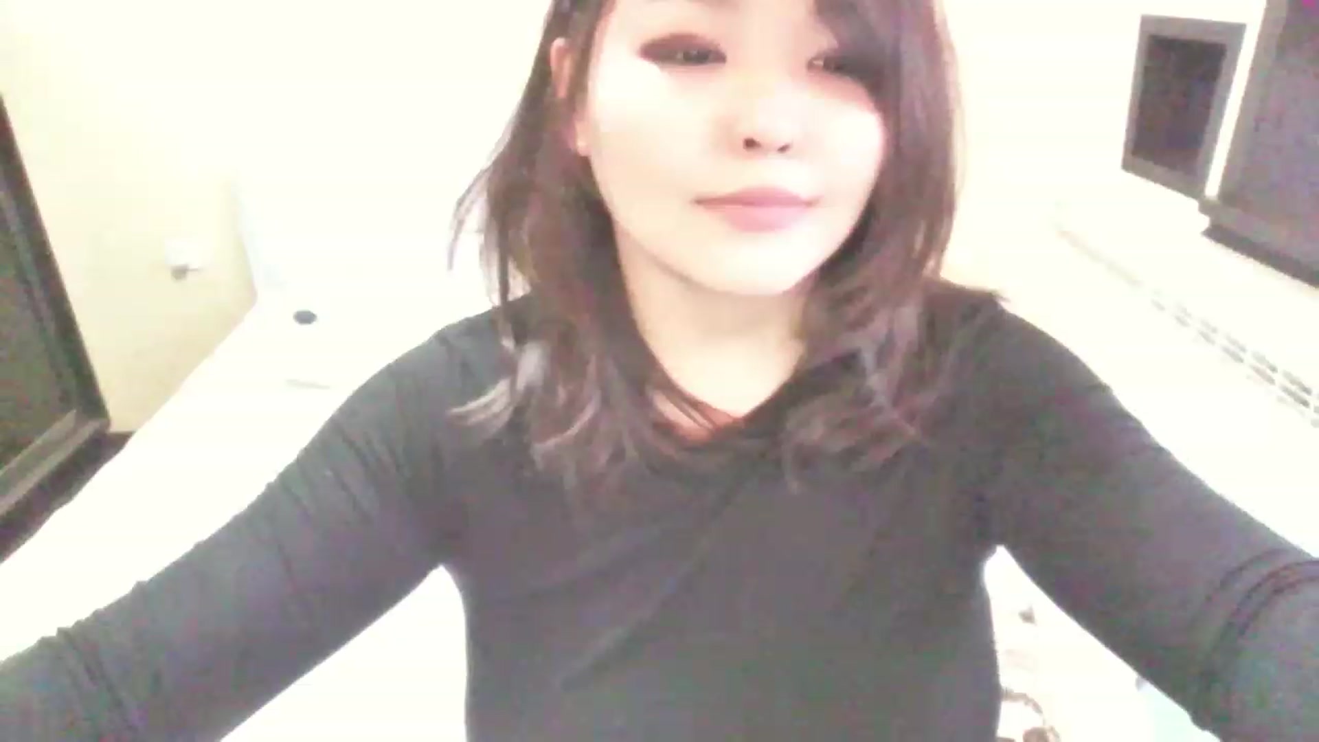 Gallery image thumbnail from MaiChubbyFace's myfreecams stream on, 05/01/2023, 07:28 image 5 of 20