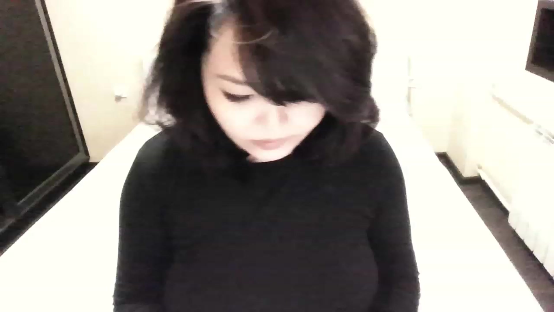 Gallery image thumbnail from MaiChubbyFace's myfreecams stream on, 05/03/2023, 07:54 image 19 of 20
