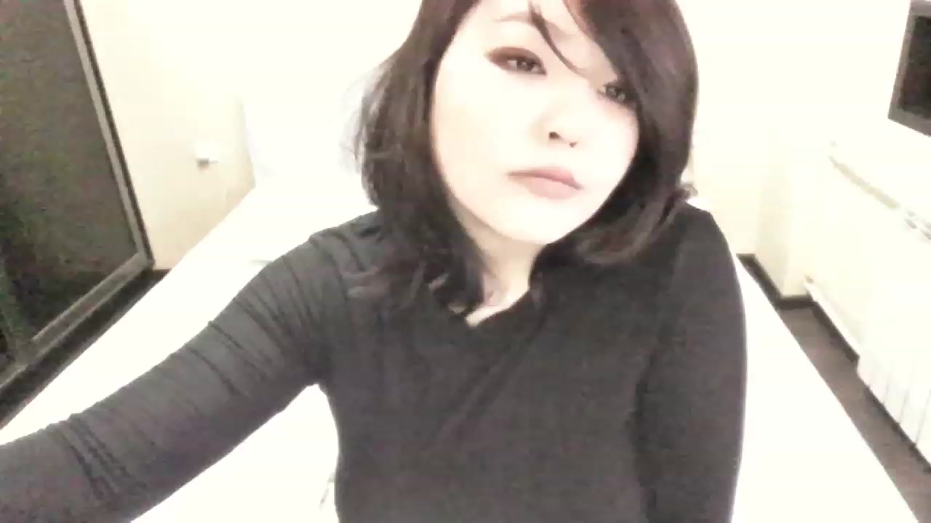 Gallery image thumbnail from MaiChubbyFace's myfreecams stream on, 05/03/2023, 07:54 image 4 of 20