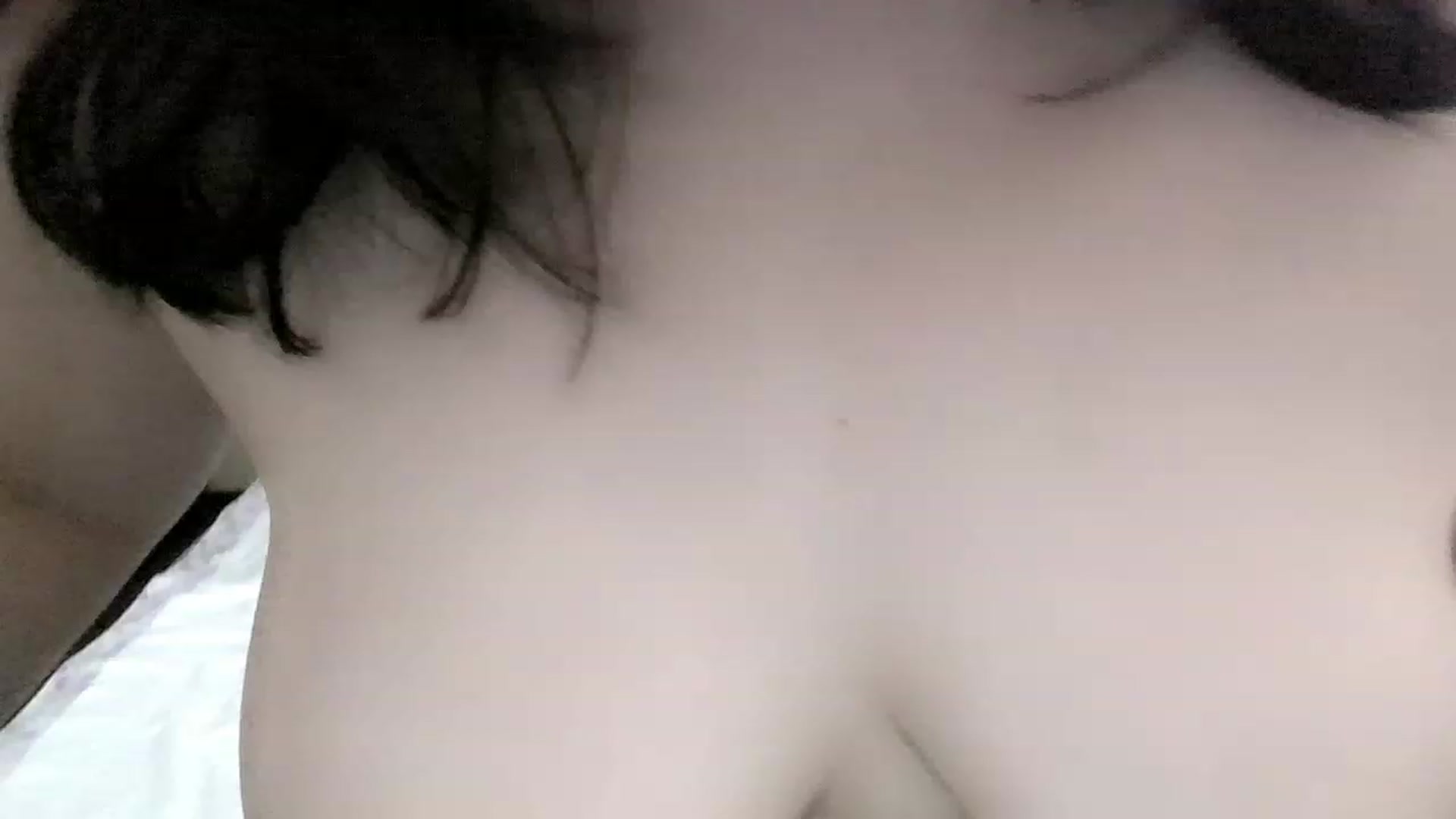 Gallery image thumbnail from MaiChubbyFace's myfreecams stream on, 05/06/2023, 04:55 image 14 of 20