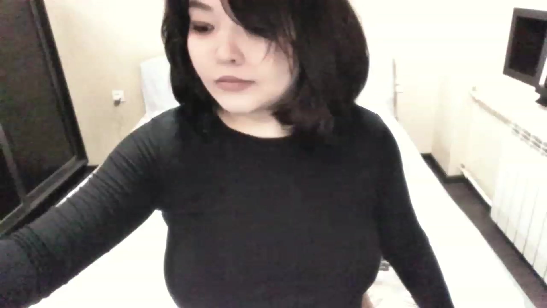 Gallery image thumbnail from MaiChubbyFace's myfreecams stream on, 05/07/2023, 23:08 image 7 of 20