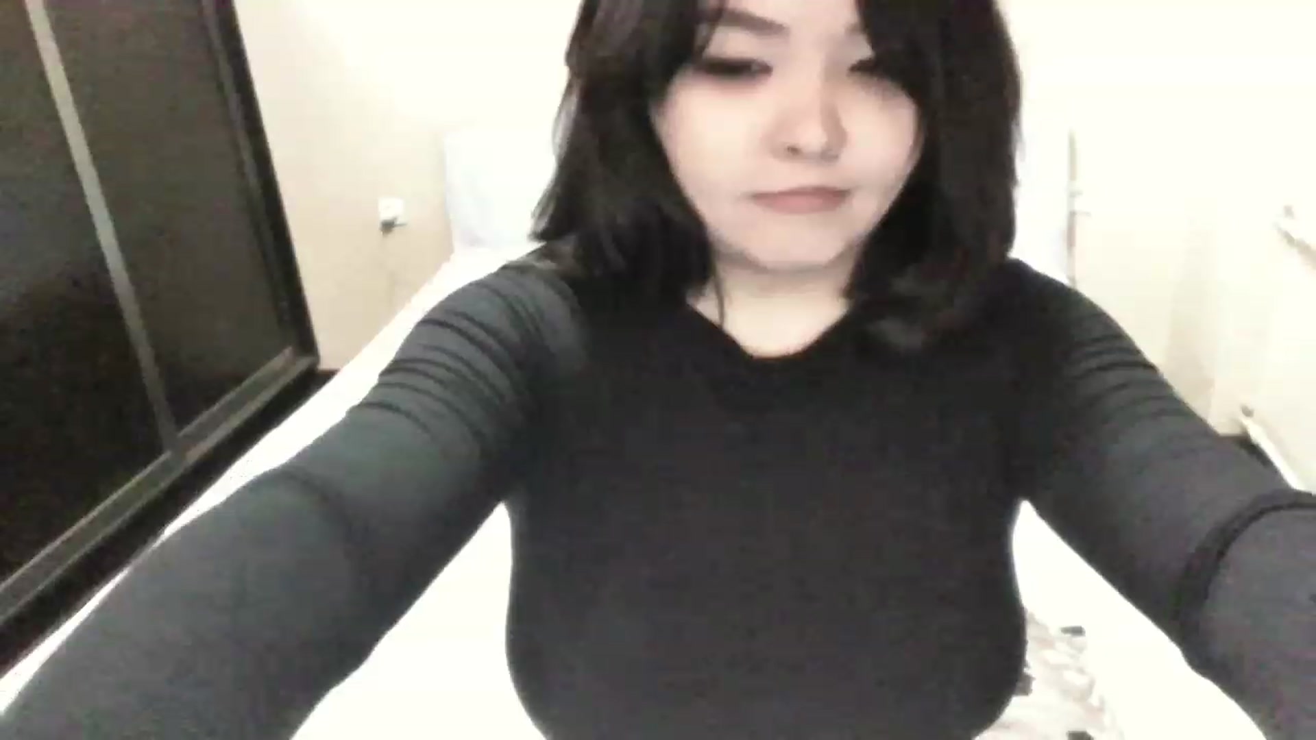 Gallery image thumbnail from MaiChubbyFace's myfreecams stream on, 05/07/2023, 23:08 image 8 of 20