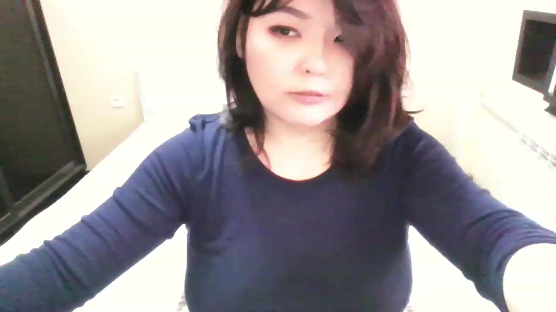 Gallery image thumbnail from MaiChubbyFace's myfreecams stream on, 05/12/2023, 03:30 image 10 of 20