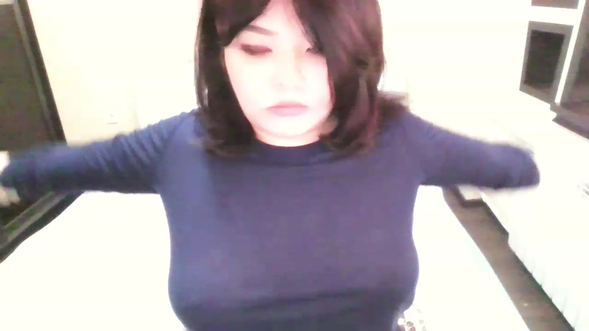 Gallery image thumbnail from MaiChubbyFace's myfreecams stream on, 05/12/2023, 03:30 image 2 of 20