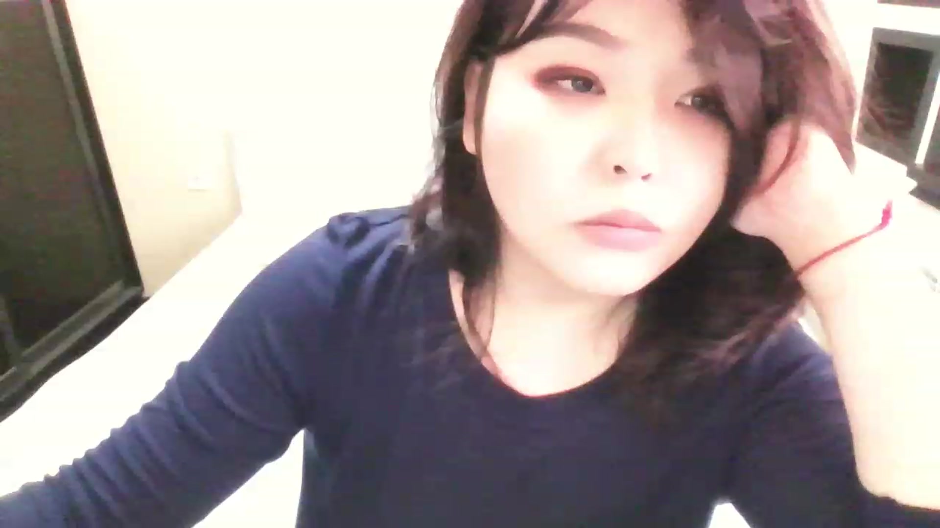 Gallery image thumbnail from MaiChubbyFace's myfreecams stream on, 05/12/2023, 03:30 image 9 of 20
