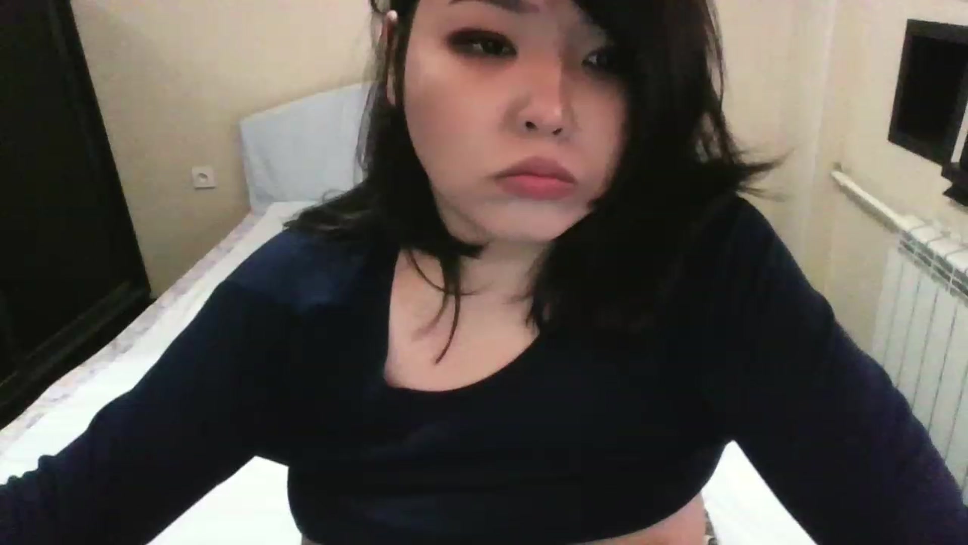 Gallery image thumbnail from MaiChubbyFace's myfreecams stream on, 05/12/2023, 03:30 image 19 of 20