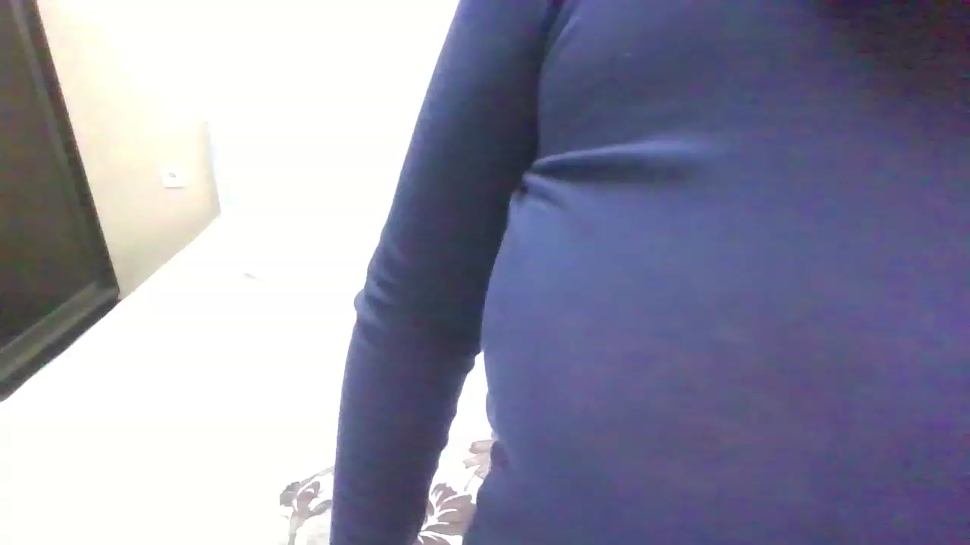 Gallery image thumbnail from MaiChubbyFace's myfreecams stream on, 05/12/2023, 07:53 image 14 of 20