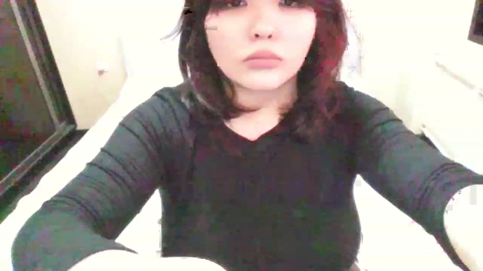 Gallery image thumbnail from MaiChubbyFace's myfreecams stream on, 05/15/2023, 24:13 image 19 of 20