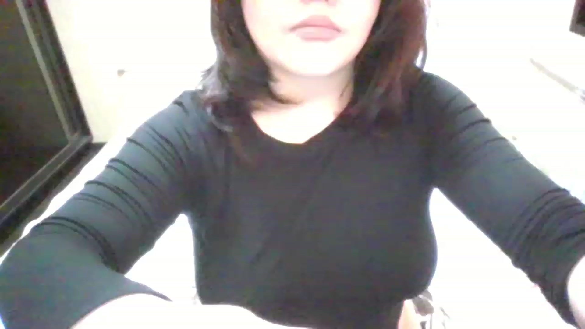 Gallery image thumbnail from MaiChubbyFace's myfreecams stream on, 05/15/2023, 24:13 image 6 of 20