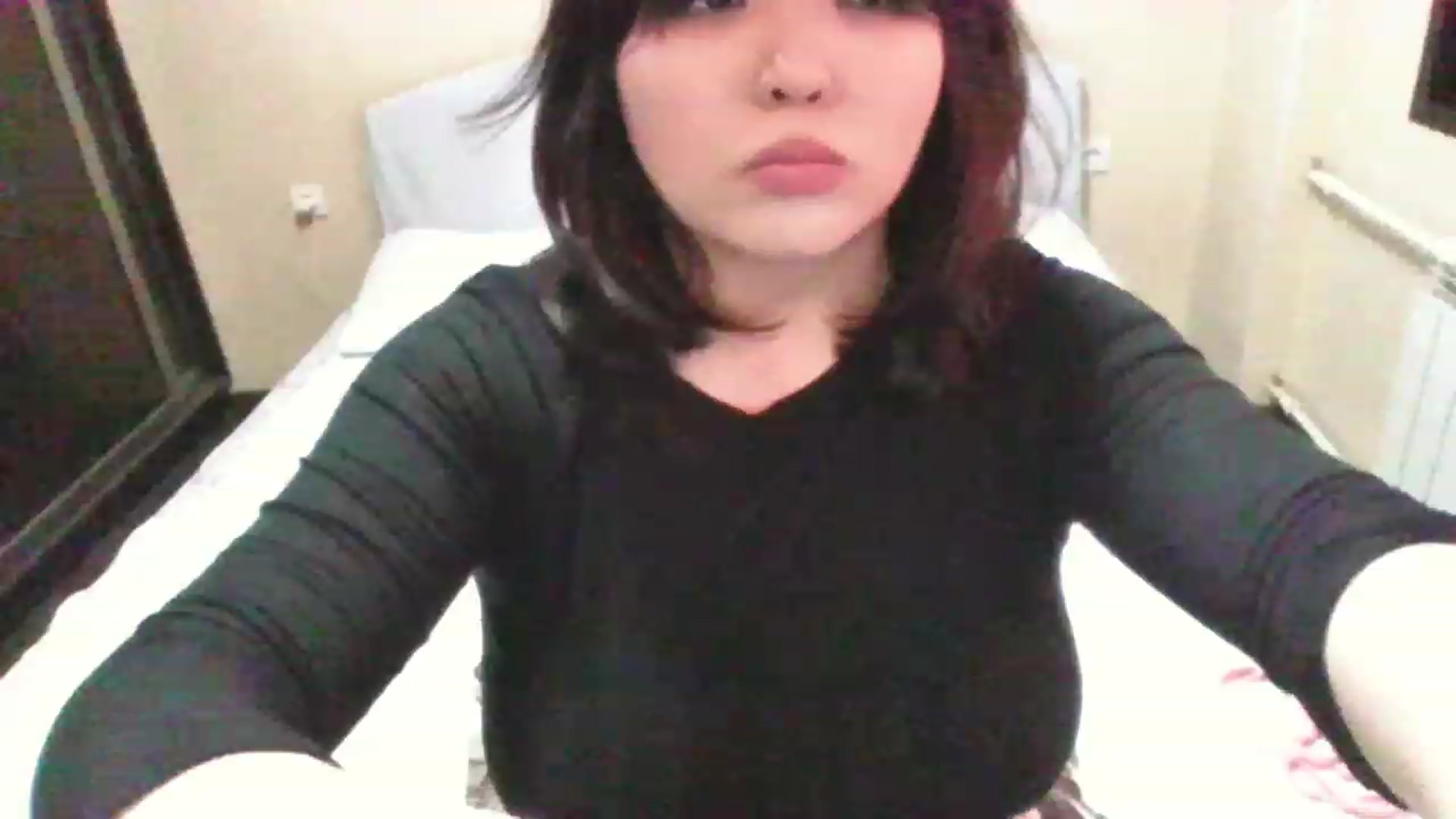 Gallery image thumbnail from MaiChubbyFace's myfreecams stream on, 05/15/2023, 24:13 image 15 of 20