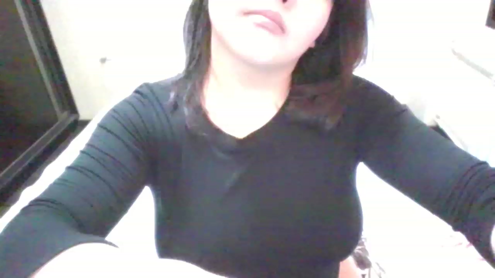 Gallery image thumbnail from MaiChubbyFace's myfreecams stream on, 05/15/2023, 24:13 image 2 of 20