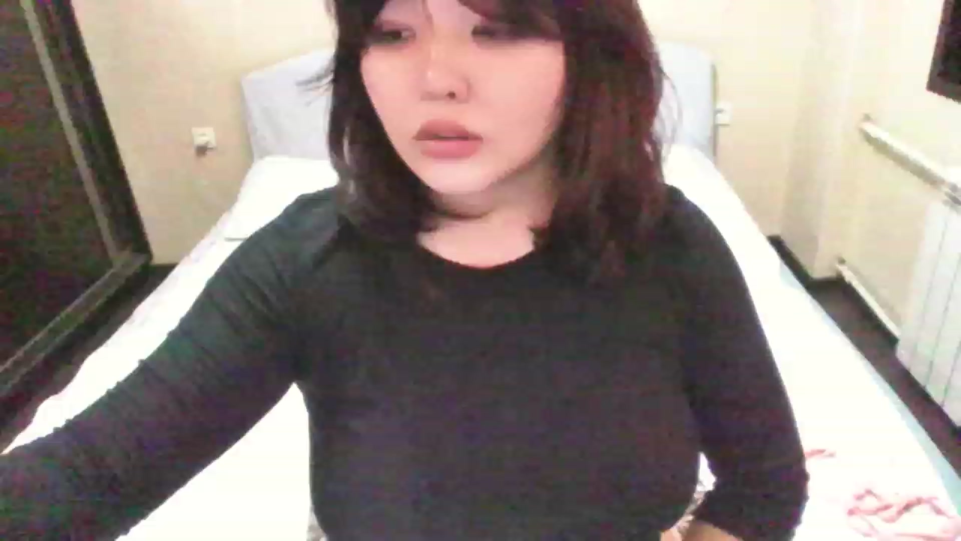 Gallery image thumbnail from MaiChubbyFace's myfreecams stream on, 05/15/2023, 24:13 image 10 of 20