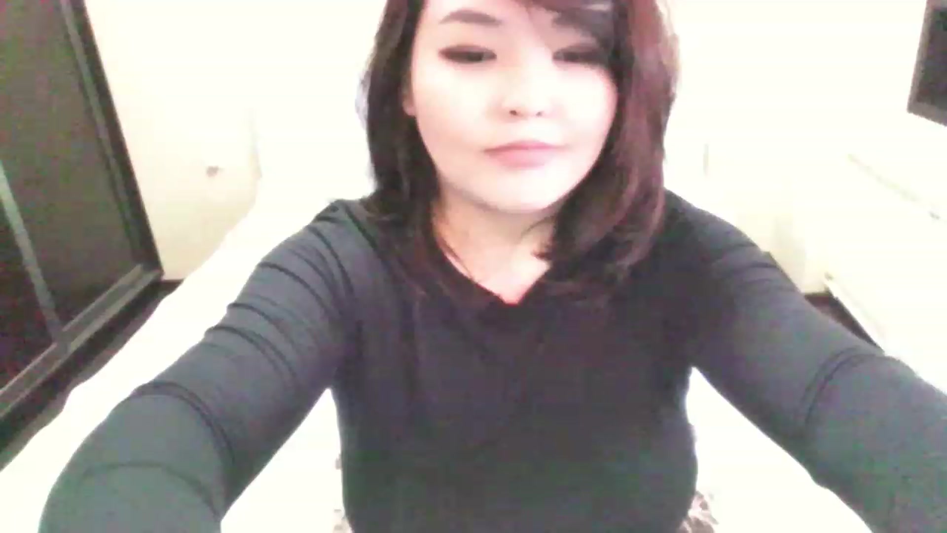 Gallery image thumbnail from MaiChubbyFace's myfreecams stream on, 05/15/2023, 06:37 image 5 of 20