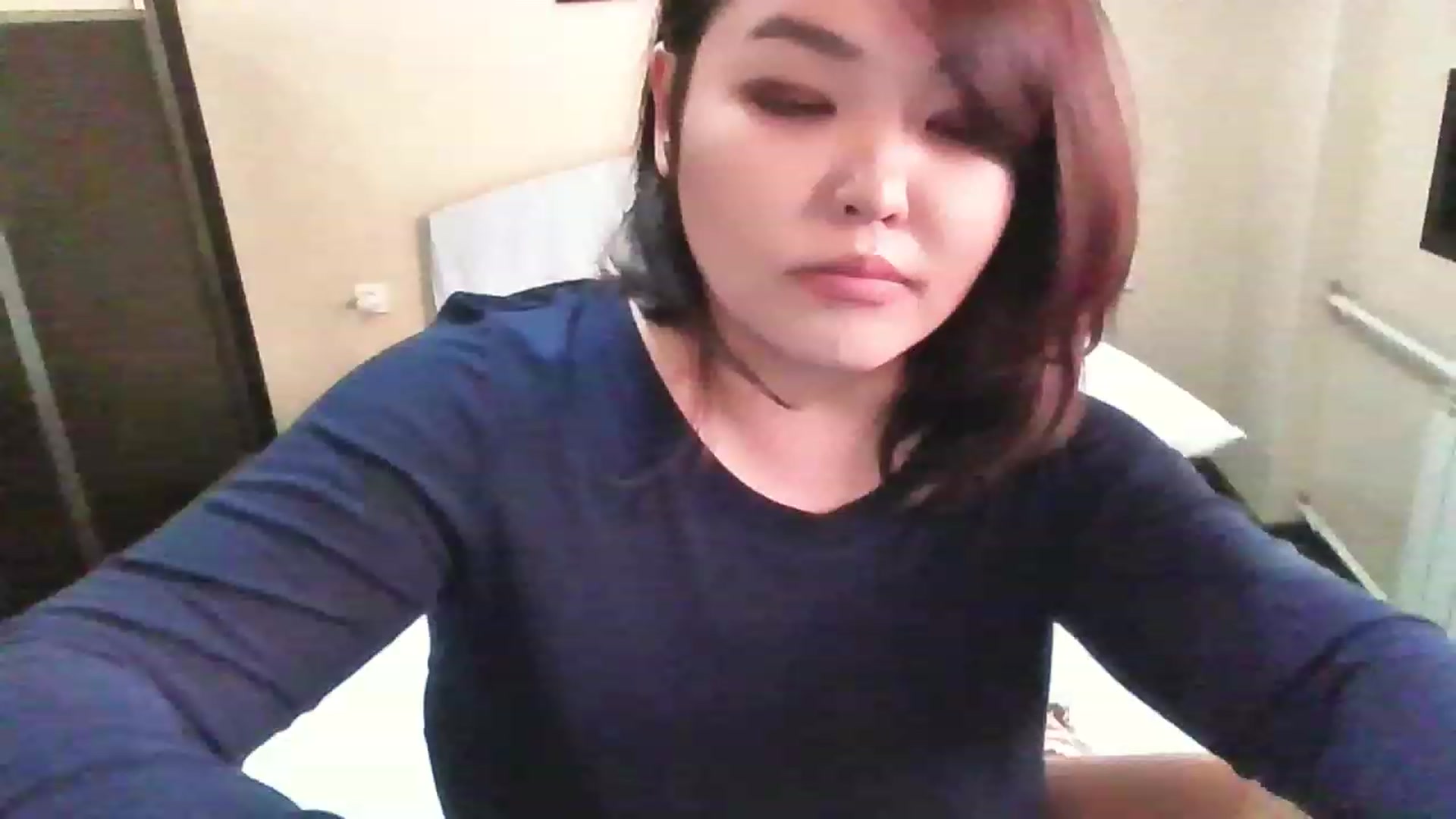 Gallery image thumbnail from MaiChubbyFace's myfreecams stream on, 05/16/2023, 01:03 image 19 of 20